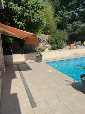 L'Appartement Du Micocoulier Salon-de-Provence Extérieur photo