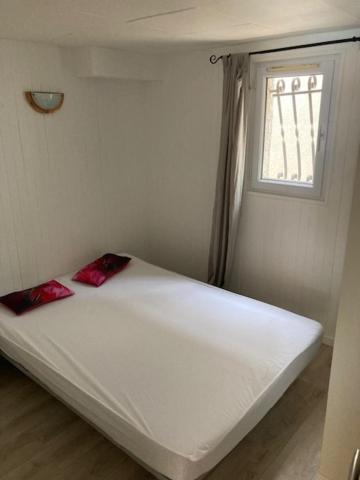 L'Appartement Du Micocoulier Salon-de-Provence Extérieur photo